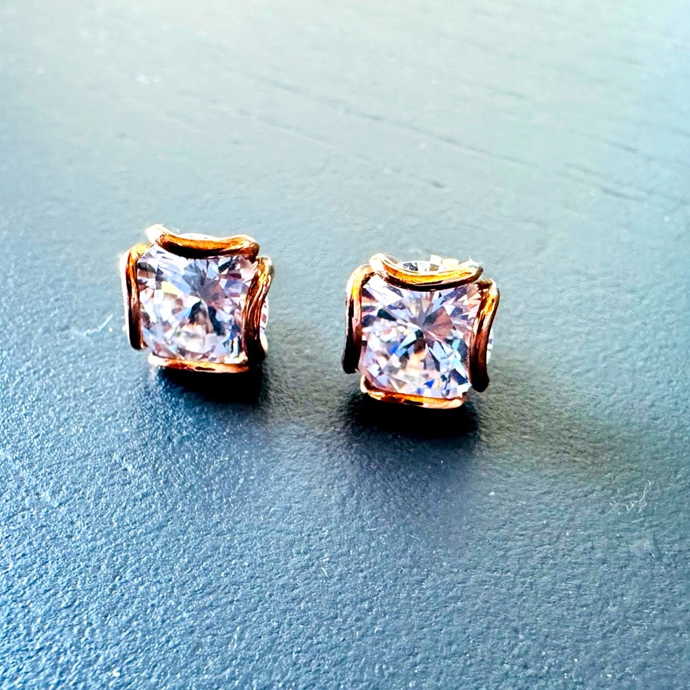 Rose gold and cubic zirconia stud earrings